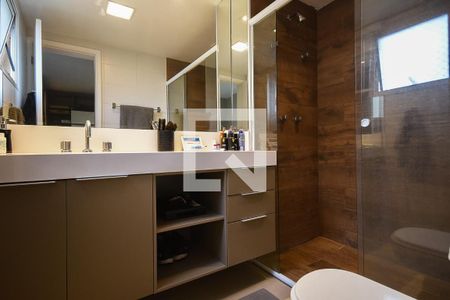 Apartamento à venda com 300m², 3 quartos e 3 vagasBanheiro suíte 2