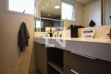 Apartamento à venda com 300m², 3 quartos e 3 vagasBanheiro suíte 2