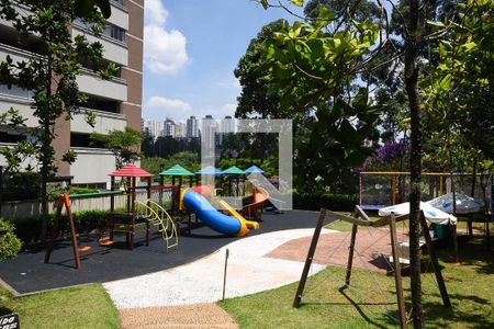 Apartamento à venda com 300m², 3 quartos e 3 vagasPlayground