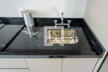 Apartamento à venda com 40m², 1 quarto e 1 vaga Apartamento à venda com 40m², 1 quarto e 1 vagaCozinha e Área de Serviço