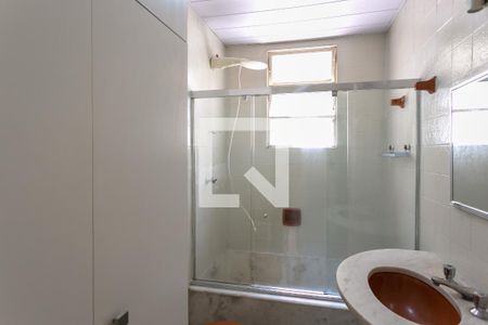 Apartamento à venda com 135m², 3 quartos e 1 vaga Apartamento à venda com 135m², 3 quartos e 1 vagaBanheiro