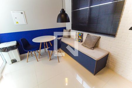 Apartamento à venda com 46m², 2 quartos e 1 vaga Apartamento à venda com 46m², 2 quartos e 1 vagaEspaço de jogos