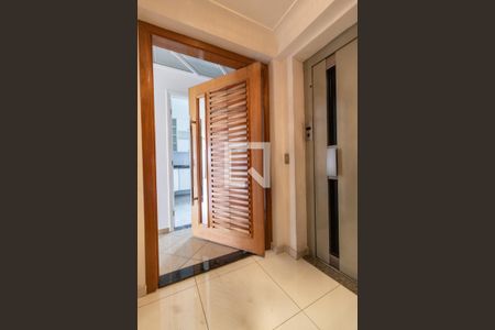 Apartamento para alugar com 153m², 3 quartos e 3 vagasHall social