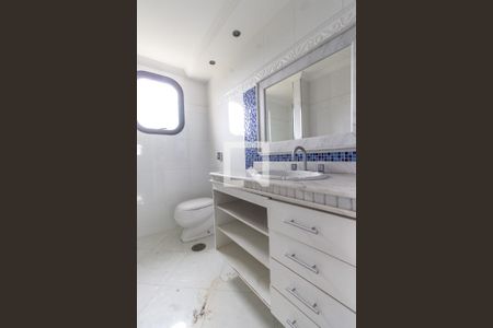 Apartamento para alugar com 153m², 3 quartos e 3 vagasBanheiro