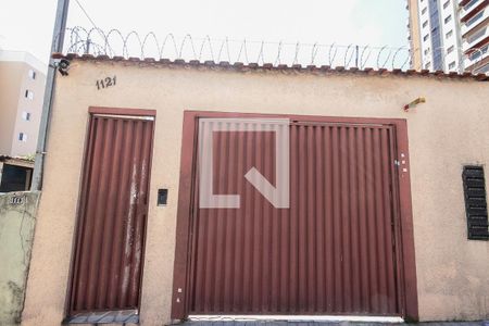 Casa de condomínio para alugar com 62m², 2 quartos e 1 vaga Casa de condomínio para alugar com 62m², 2 quartos e 1 vagaFachada