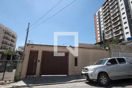 Casa de condomínio para alugar com 62m², 2 quartos e 1 vaga Casa de condomínio para alugar com 62m², 2 quartos e 1 vagaFachada