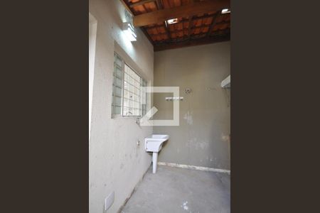 Casa de condomínio à venda com 110m², 3 quartos e 2 vagasÁrea de Serviço