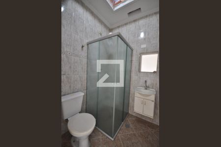 Casa de condomínio à venda com 110m², 3 quartos e 2 vagasBanheiro