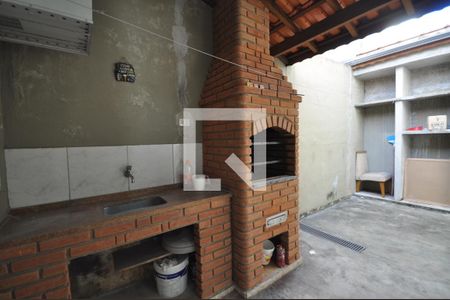 Casa de condomínio à venda com 110m², 3 quartos e 2 vagasChurrasqueira