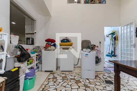 Casa para alugar com 198m², 4 quartos e 2 vagas Casa para alugar com 198m², 4 quartos e 2 vagasÁrea de Serviço