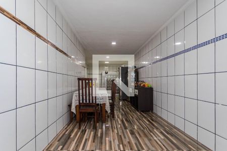 Casa para alugar com 198m², 4 quartos e 2 vagas Casa para alugar com 198m², 4 quartos e 2 vagasCozinha