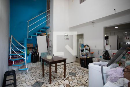 Casa para alugar com 198m², 4 quartos e 2 vagas Casa para alugar com 198m², 4 quartos e 2 vagasÁrea de Serviço