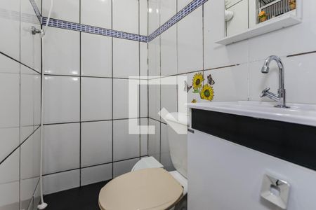 Casa para alugar com 198m², 4 quartos e 2 vagas Casa para alugar com 198m², 4 quartos e 2 vagasBanheiro 1