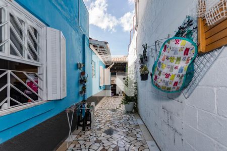 Casa para alugar com 198m², 4 quartos e 2 vagas Casa para alugar com 198m², 4 quartos e 2 vagasCorredor de Serviço