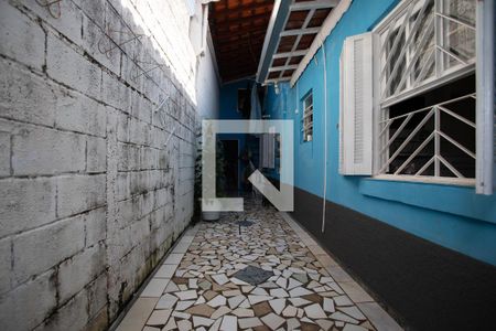 Casa para alugar com 198m², 4 quartos e 2 vagas Casa para alugar com 198m², 4 quartos e 2 vagasCorredor de Serviço