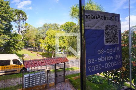 Sala - Vista de apartamento à venda com 2 quartos, 57m² em Jardim Floresta, Porto Alegre