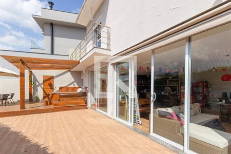 Casa de condomínio para alugar com 190m², 3 quartos e 2 vagasQuintal / Ofurô 