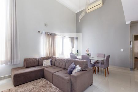 Sala de TV de casa de condomínio para alugar com 3 quartos, 190m² em Santa Cruz, Campinas