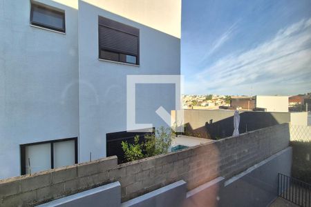 Vista da Sala  de casa de condomínio para alugar com 3 quartos, 190m² em Santa Cruz, Valinhos