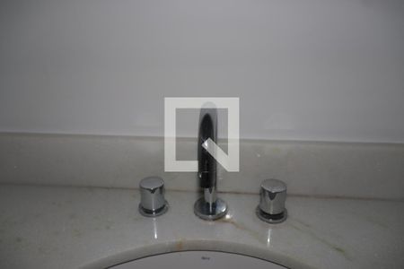 Apartamento para alugar com 178m², 2 quartos e 2 vagasBanheiro Corredor