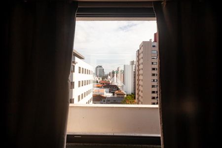 Apartamento para alugar com 77m², 2 quartos e 2 vagasVista quarto 2