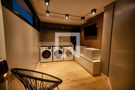 Apartamento para alugar com 77m², 2 quartos e 2 vagasÁrea comum - Lavanderia