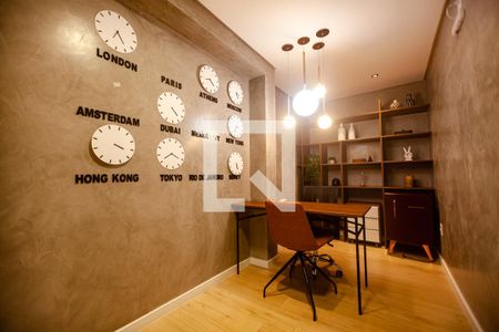 Apartamento para alugar com 77m², 2 quartos e 2 vagasÁrea comum - sala de reunião