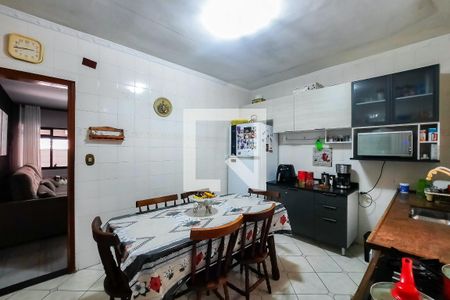 Casa à venda com 98m², 2 quartos e 2 vagasCozinha