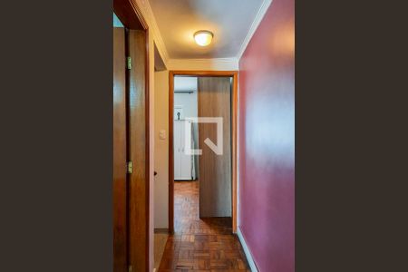 Casa à venda com 98m², 2 quartos e 2 vagasCorredor