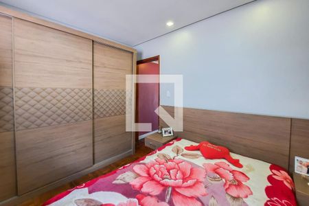 Casa à venda com 98m², 2 quartos e 2 vagasQuarto 2