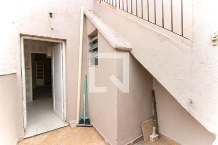Casa para alugar com 100m², 2 quartos e sem vagaQuintal