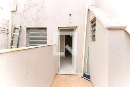 Casa para alugar com 100m², 2 quartos e sem vagaQuintal