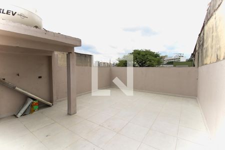 Casa para alugar com 100m², 2 quartos e sem vagaVaranda