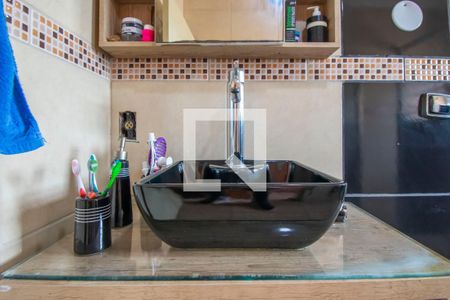 Casa à venda com 142m², 3 quartos e 2 vagas Casa à venda com 142m², 3 quartos e 2 vagasBanheiro 1