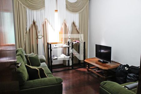 Casa para alugar com 360m², 3 quartos e 3 vagasSala