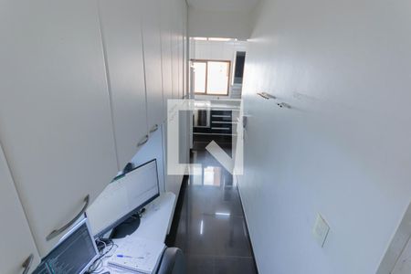 Apartamento à venda com 128m², 3 quartos e 1 vagaEscritório