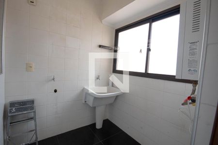 Apartamento à venda com 128m², 3 quartos e 1 vagaÁrea de Serviço