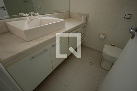 Apartamento à venda com 128m², 3 quartos e 1 vagaBanheiro 2