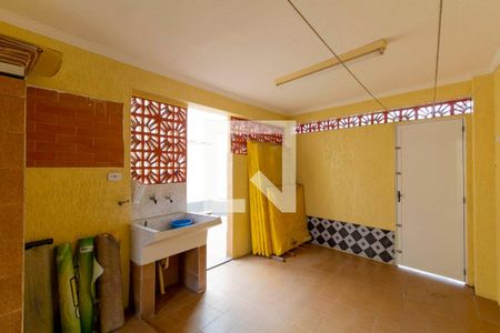 Casa à venda com 75m², 2 quartos e 1 vagaÁrea de Serviço