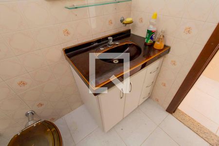 Casa à venda com 75m², 2 quartos e 1 vagaBanheiro