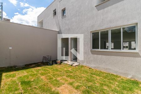 Casa à venda com 175m², 3 quartos e 2 vagasVaranda