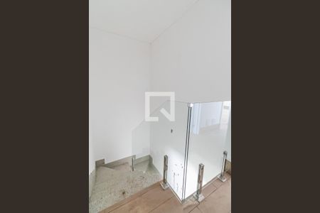 Escada de casa à venda com 3 quartos, 175m² em Trevo, Belo Horizonte