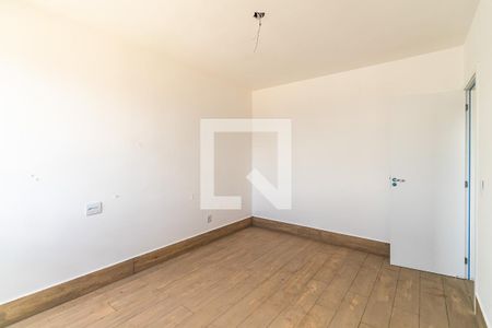 Casa à venda com 175m², 3 quartos e 2 vagasQuarto 2