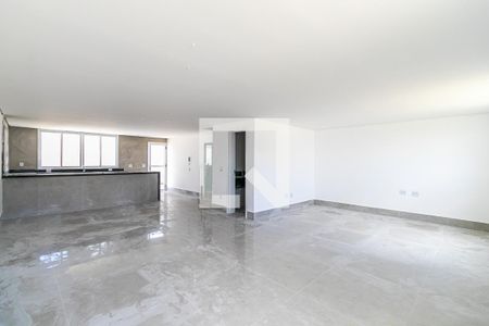 Sala de casa à venda com 3 quartos, 175m² em Trevo, Belo Horizonte