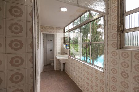 Apartamento à venda com 106m², 3 quartos e 1 vagaÁrea de Serviço