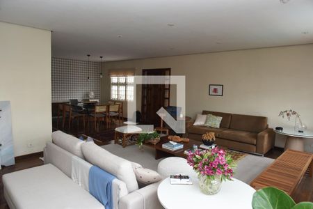 Sala de casa à venda com 3 quartos, 400m² em Vila Anhanguera, São Paulo