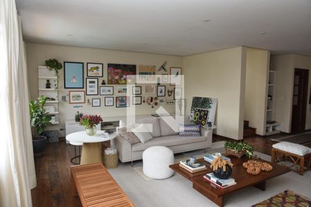 Sala de casa à venda com 3 quartos, 400m² em Vila Anhanguera, São Paulo