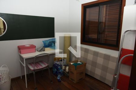 Casa à venda com 400m², 3 quartos e 3 vagasQuarto de Serviço