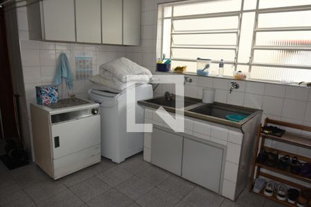 Casa à venda com 400m², 3 quartos e 3 vagasÁrea de Serviço