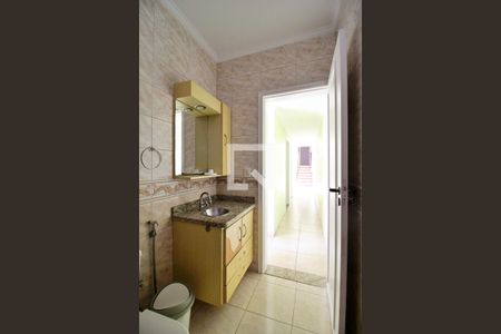 Casa à venda com 260m², 3 quartos e 2 vagasBanheiro